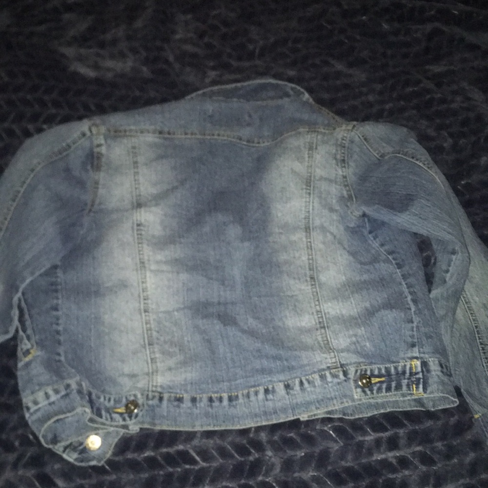 jean jacket - Picture 3 of 3